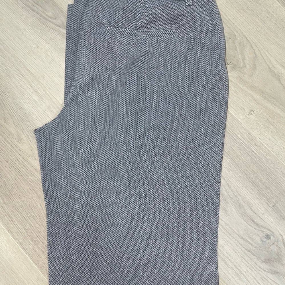Apt. 9 Charcoal Textured Trousers (size 4) gray